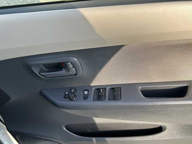 スズキ ワゴンＲ FX 愛知県 2013(平25)年 5.9万km パールホワイト 純正オーディオ/（AUX.CD.FM.AM）/純正フロアマット/アイドリングストップ/ドアバイザー/リモコンキー/取扱説明書