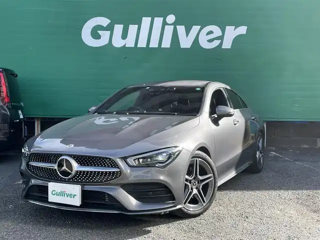 メルセデス・ベンツ Ｍ・ベンツ ＣＬＡ１８０ AMGライン 東京都 2022(令4)年 0.9万km マウンテングレー ワンオーナー/10.25インチワイドディスプレイ/(BT/フルセグTV)/レーダーセーフティパッケージ/・アクティブディスタンスアシストディストロニック/・アクティブブレーキアシスト/・アクティブブラインドスポットアシスト/・アクティブレーンキーピングアシスト/・アクティブエマージェンシーストップアシスト/前方ドライブレコーダー/ドライブアウェイアシスト/アダプティブハイビームアシストプラス/前席パワーシート/前席シートヒーター/純正フロアマット/純正18インチアルミホイール/取扱説明書/保証書/記録簿/ETC2.0/スペアキー 1本