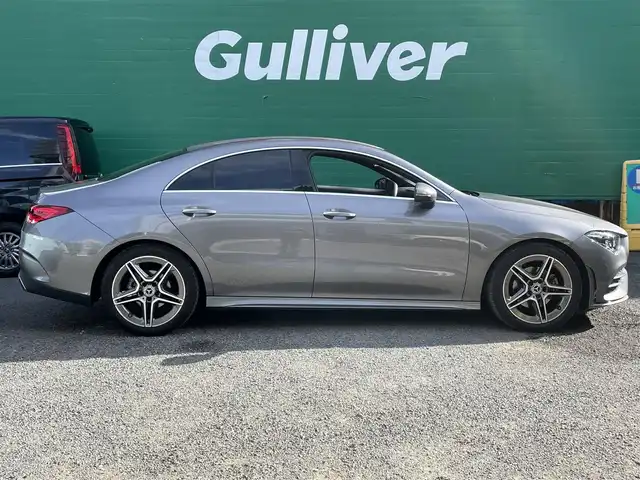 メルセデス・ベンツ Ｍ・ベンツ ＣＬＡ１８０ AMGライン 東京都 2022(令4)年 0.9万km マウンテングレー ワンオーナー/10.25インチワイドディスプレイ/(BT/フルセグTV)/レーダーセーフティパッケージ/・アクティブディスタンスアシストディストロニック/・アクティブブレーキアシスト/・アクティブブラインドスポットアシスト/・アクティブレーンキーピングアシスト/・アクティブエマージェンシーストップアシスト/前方ドライブレコーダー/ドライブアウェイアシスト/アダプティブハイビームアシストプラス/前席パワーシート/前席シートヒーター/純正フロアマット/純正18インチアルミホイール/取扱説明書/保証書/記録簿/ETC2.0/スペアキー 1本