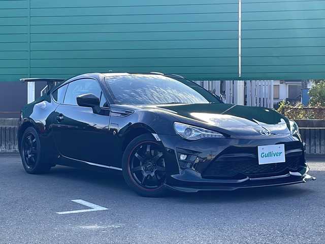 トヨタ ８６ GT リミテッド 茨城県 2016(平28)年 1.1万km クリスタルブラックシリカ 純正SDナビ/Bluetooth/フルセグTV/ETC/レーダークルーズコントロール/横滑り防止装置/オートライト/LEDヘッドライト/ハーフレザーシート/17インチアルミホイール/後期モデルTRDスポーツサス/プッシュスタート/スマートキー