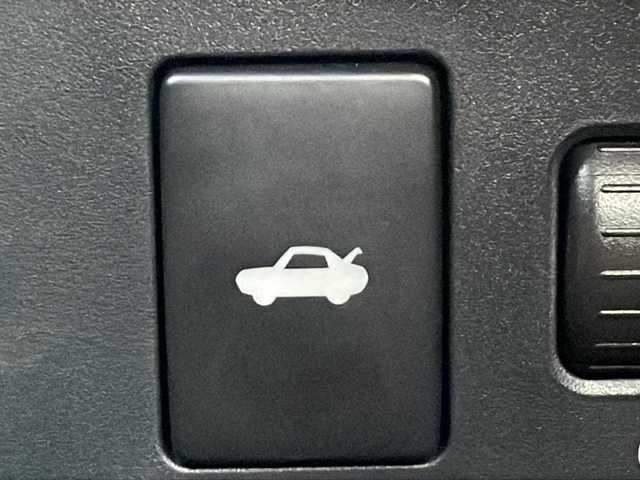 トヨタ ８６ GT リミテッド 茨城県 2016(平28)年 1.1万km クリスタルブラックシリカ 純正SDナビ/Bluetooth/フルセグTV/ETC/レーダークルーズコントロール/横滑り防止装置/オートライト/LEDヘッドライト/ハーフレザーシート/17インチアルミホイール/後期モデルTRDスポーツサス/プッシュスタート/スマートキー