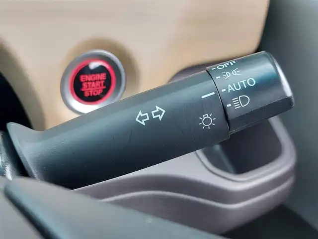 ホンダ フリード G ホンダセンシング 東京都 2020(令2)年 6.8万km プレミアムスパークルブラックパール 純正9インチナビ(VXM-207VFNi)/【DVD/CD/RADIO/TV/BT/SD】/バックカメラ/ビルトインETＣ/ドライブレコーダー/両側電動スライドドア/アダプティブクルーズコントロール/衝突軽減ブレーキ/車線維持支援システム/横滑り防止装置/アイドリングストップ/LEDヘッドライト/後席ロールサンシェイド/プッシュスタート/スマートキー