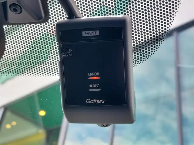 ホンダ フリード G ホンダセンシング 東京都 2020(令2)年 6.8万km プレミアムスパークルブラックパール 純正9インチナビ(VXM-207VFNi)/【DVD/CD/RADIO/TV/BT/SD】/バックカメラ/ビルトインETＣ/ドライブレコーダー/両側電動スライドドア/アダプティブクルーズコントロール/衝突軽減ブレーキ/車線維持支援システム/横滑り防止装置/アイドリングストップ/LEDヘッドライト/後席ロールサンシェイド/プッシュスタート/スマートキー