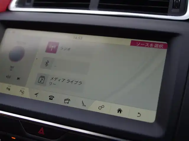 ジャガー Ｅペース 埼玉県 2019(令1)年 2.4万km 黒 レッドレザーシート/アダプティブクルーズコントロール/MERIDIANサウンドシステム/CarPlay/パークセンサー/ブラインドスポットモニター/全周囲カメラ/純正ナビ/ドラレコ/ETC/Bluetooth/シートヒーター/シートメモリー機能