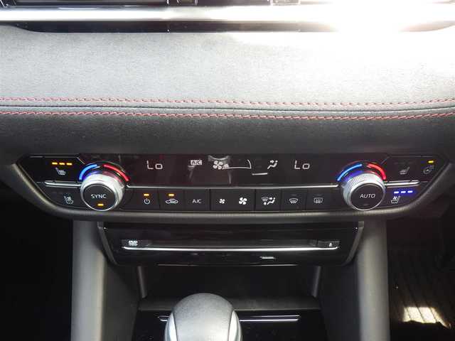 マツダ マツダ６ワゴン 25T Sパッケージ 千葉県 2021(令3)年 5万km ジェットブラックマイカ スマートシティブレーキサポート/レーンキープ・アシスト・システム/ブラインドスポットモニタリング/アクティブ・ドライビング・ディスプレイ/ブラックレザーシート/前席パワーシート/エアシート/シートヒーター/純正SDナビ/地デジTV/【DVD/CD再生機能　Bluetooth接続】/360°ビュー・モニター/BOSEサウンド/ドライブレコーダー（前後撮影）/革巻きステアリング/ステアリングスイッチ/パドルシフト/ETC（2.0）/LEDヘッドライト/ウインカーミラー/コーナーセンサー/純正19インチアルミホイル/サイド/カーテンエアバッグ/アドバンストキーレスエントリー