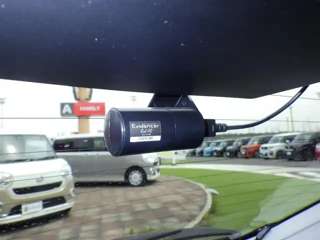 トヨタ ヤリス G 千葉県 2020(令2)年 1.4万km ブラック/ホワイト Toyota Safety Sense/・プリクラッシュセーフティ/・レーンディパーチャーアラート/・オートハイビーム/ディスプレイオーディオ/【Bluetooth接続】/バックカメラ/ドライブレコーダー（前後撮影）/ステアリングスイッチ/サイド/カーテンエアバッグ/スマートキー