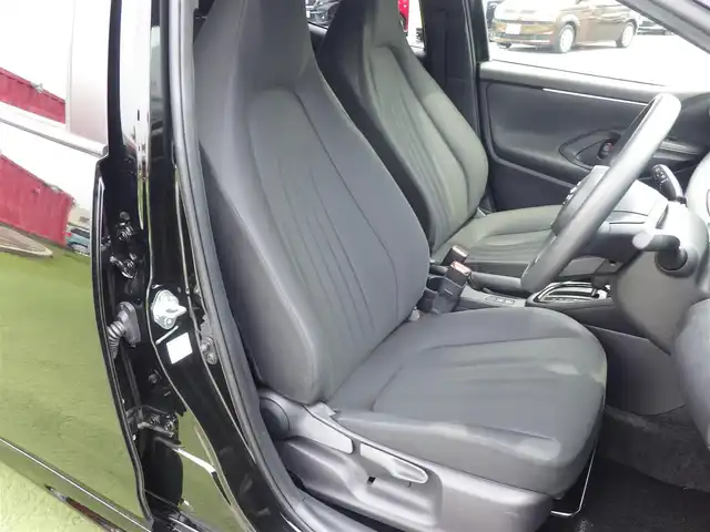 トヨタ ヤリス G 千葉県 2020(令2)年 1.4万km ブラック/ホワイト Toyota Safety Sense/・プリクラッシュセーフティ/・レーンディパーチャーアラート/・オートハイビーム/ディスプレイオーディオ/【Bluetooth接続】/バックカメラ/ドライブレコーダー（前後撮影）/ステアリングスイッチ/サイド/カーテンエアバッグ/スマートキー
