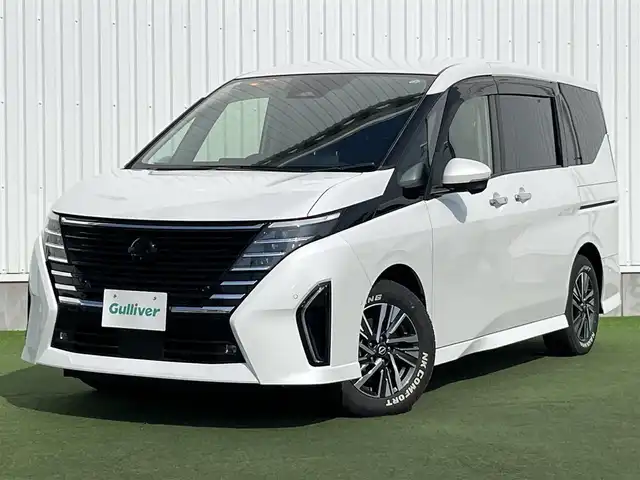 日産 セレナ マルチベッド e－パワーHWS V 香川県 2023(令5)年 1.4万km プリズムホワイト 登録時走行距離：13927km/メーカー純正ナビ/　BT　フルセグ/全方位カメラ/両側パワースライドドア/エマージェンシーブレーキ/レーンキープアシスト/レーダークルーズコントロール/オートホールド機能付き電子パーキングブレーキ/ビルトインETC2.0/デジタルインナーミラー/置くだけ充電/プッシュスタート/スマートキー/革巻きステアリング/スラアリングスイッチ
