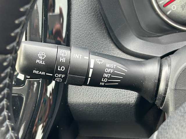 トヨタ カローラ アクシオ 1．5G 青森県 2015(平27)年 9.9万km ブラックマイカ ワンオーナー/4WD/エアロ(フロント/サイド)/寒冷地仕様/社外ナビ(BT/フルセグ/DVD/CD/ラジオ)/プリクラッシュセーフティ/レーンアシスト/オートマチックハイビーム/社外エンジンスターター/LEDヘッドライト/オートライト/フロントワイパーデアイサー/リヤワイパー/ETC/電動格納ミラー/ドアバイザー/リモコンキー/新車時保証書/取扱説明書/記録簿(H30/R2/R4/R5/R6)