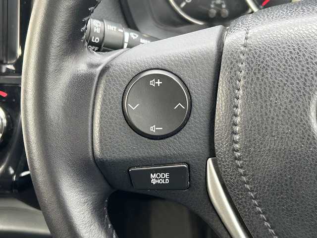 トヨタ カローラ アクシオ 1．5G 青森県 2015(平27)年 9.9万km ブラックマイカ ワンオーナー/4WD/エアロ(フロント/サイド)/寒冷地仕様/社外ナビ(BT/フルセグ/DVD/CD/ラジオ)/プリクラッシュセーフティ/レーンアシスト/オートマチックハイビーム/社外エンジンスターター/LEDヘッドライト/オートライト/フロントワイパーデアイサー/リヤワイパー/ETC/電動格納ミラー/ドアバイザー/リモコンキー/新車時保証書/取扱説明書/記録簿(H30/R2/R4/R5/R6)