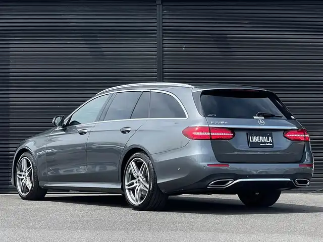 メルセデス・ベンツ Ｅ２２０ｄ SW AVG スポーツ 本革 山梨県 2018(平30)年 3.9万km セレナイトグレー 純正HDDナビ/　（Bluetooth/フルセグTV/USB）/Burmester/レーダーセーフティパッケージ/ACC/LKA/BSM/黒革/全席シートヒーター/360°カメラ/パークトロニック/電動テールゲート/ドラレコ/純正19インチAW/ ETC