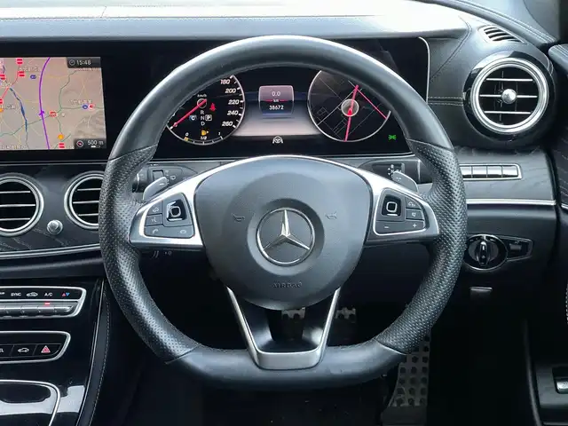 メルセデス・ベンツ Ｅ２２０ｄ SW AVG スポーツ 本革 山梨県 2018(平30)年 3.9万km セレナイトグレー 純正HDDナビ/　（Bluetooth/フルセグTV/USB）/Burmester/レーダーセーフティパッケージ/ACC/LKA/BSM/黒革/全席シートヒーター/360°カメラ/パークトロニック/電動テールゲート/ドラレコ/純正19インチAW/ ETC