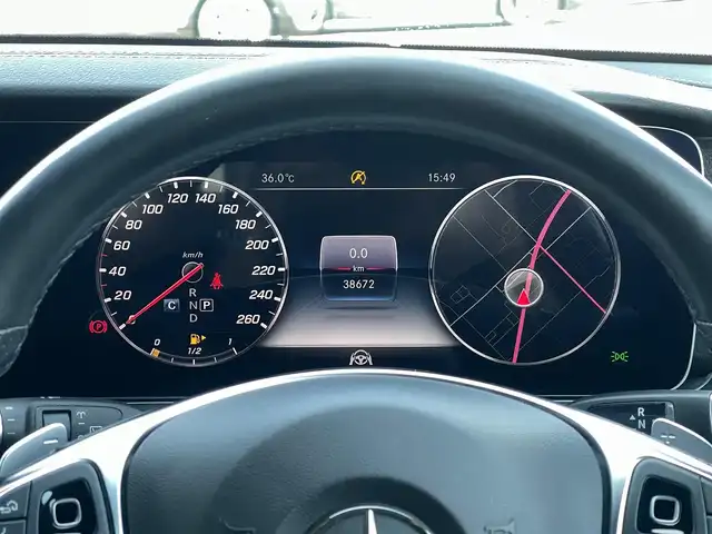 メルセデス・ベンツ Ｅ２２０ｄ SW AVG スポーツ 本革 山梨県 2018(平30)年 3.9万km セレナイトグレー 純正HDDナビ/　（Bluetooth/フルセグTV/USB）/Burmester/レーダーセーフティパッケージ/ACC/LKA/BSM/黒革/全席シートヒーター/360°カメラ/パークトロニック/電動テールゲート/ドラレコ/純正19インチAW/ ETC