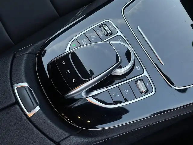 メルセデス・ベンツ Ｅ２２０ｄ SW AVG スポーツ 本革 山梨県 2018(平30)年 3.9万km セレナイトグレー 純正HDDナビ/　（Bluetooth/フルセグTV/USB）/Burmester/レーダーセーフティパッケージ/ACC/LKA/BSM/黒革/全席シートヒーター/360°カメラ/パークトロニック/電動テールゲート/ドラレコ/純正19インチAW/ ETC