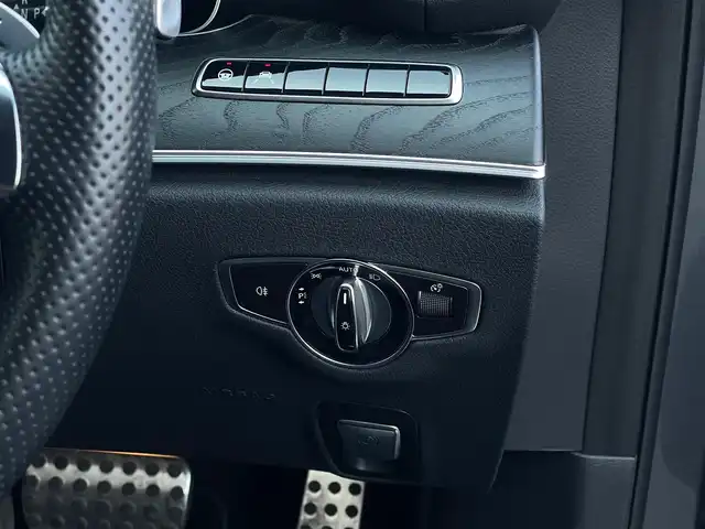 メルセデス・ベンツ Ｅ２２０ｄ SW AVG スポーツ 本革 山梨県 2018(平30)年 3.9万km セレナイトグレー 純正HDDナビ/　（Bluetooth/フルセグTV/USB）/Burmester/レーダーセーフティパッケージ/ACC/LKA/BSM/黒革/全席シートヒーター/360°カメラ/パークトロニック/電動テールゲート/ドラレコ/純正19インチAW/ ETC