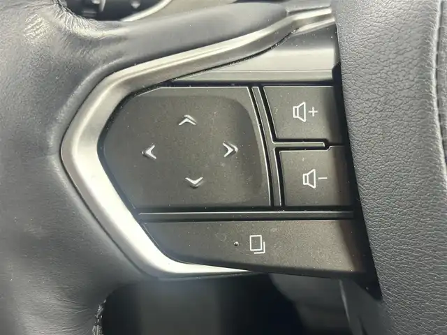レクサス ＮＸ 450h+ バージョンL 愛知県 2022(令4)年 0.8万km ソニッククォーツ １４インチナビ/・フルセグTV/Bluetooth/USB/パノラミックビューモニター　/ＥＴＣ２．０　/ヘッドアップディスプレイ/レーダークルーズコントロール　/前席シートヒーター/エアーシート/前後ドラレコ　/タイプC　/UCB　/フルセグTV　/前後ソナー　/20インチアルミホイール