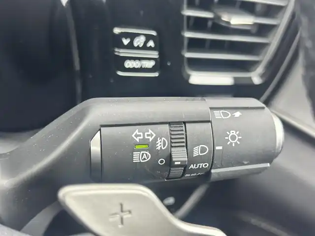 レクサス ＮＸ 450h+ バージョンL 愛知県 2022(令4)年 0.8万km ソニッククォーツ １４インチナビ/・フルセグTV/Bluetooth/USB/パノラミックビューモニター　/ＥＴＣ２．０　/ヘッドアップディスプレイ/レーダークルーズコントロール　/前席シートヒーター/エアーシート/前後ドラレコ　/タイプC　/UCB　/フルセグTV　/前後ソナー　/20インチアルミホイール
