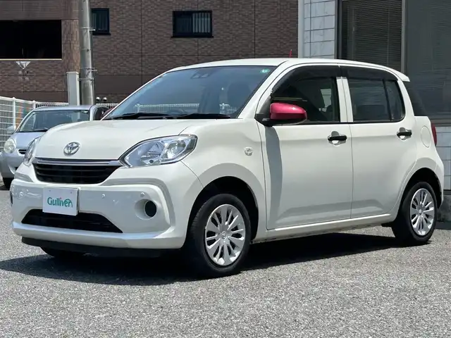 トヨタ パッソ X　S 福岡県 2020(令2)年 1.1万km パールホワイトⅢ ワンオーナー/純正メモリナビ/　(AM/FM/CD/Bluetooth/フルセグTV)/スマートアシスト/・衝突警報機能/・衝突回避支援ブレーキ/・誤発進抑制制御(前方/後方)/・横滑り防止装置/・先行車発進おしらせ/・車線逸脱警報/アイドリングストップ/オートハイビーム/コーナーセンサー/クリアランスソナー/電格ミラー/ドアバイザー/ベンチシート/ビルトインETC/純正フロアマット/ISOFIX/プッシュスタート/電源ソケット×1/スペアキー×1/純正車載品/・リアワイパー×1/・サイドミラーカバー×2/保証書/取扱説明書/ナビ取扱説明書