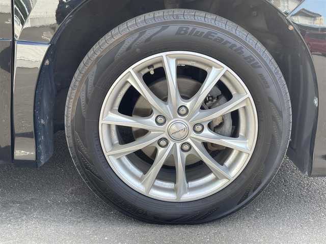 トヨタ ヴォクシー ZS 煌Ⅱ 道央・札幌 2016(平28)年 10.9万km ブラック 4WD/フォグランプ/オートライト/オートマチックハイビーム/LEDヘッドライト/衝突被害軽減システム/寒冷地仕様/横滑り防止装置/レーンキープアシスト/アイドリングストップ/社外メモリナビ/（Bluetooth/CD/DVD/フルセグ)/フルセグテレビ/両側パワースライドドア/フロントワイパーデアイサー/電動格納ミラー/ウィンカーミラー/ドアバイザー/前後ドライブレコーダー/ビルトインETC/スペアキー/スマートキー/エンジンスターター/純正フロアマット