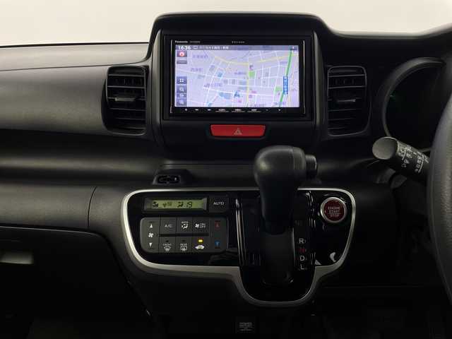 ホンダ Ｎ ＢＯＸ G 新潟県 2016(平28)年 4.5万km スマートブラック 禁煙車/社外メモリナビ/フルセグ/CN-HA01D/　CD/DVD/Bluetooth/スマートキー×２/オートエアコン/ドライブレコーダー/横滑り防止装置/ヘッドライトレベライザー/電動格納式ミラー/ドアバイザー/フロアマット