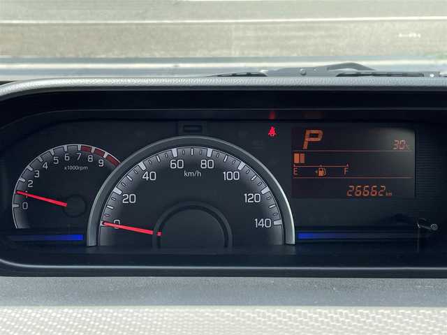 スズキ ワゴンＲ FA 岐阜県 2021(令3)年 2.7万km フェニックスレッドパール CDプレーヤー/(AM.FM.AUX)/コーナーセンサー/衝突軽減ブレーキ/レーンキープアシスト/純正フロアマット/積み込みサマータイヤ4本/ETC/スペアキー/取扱説明書