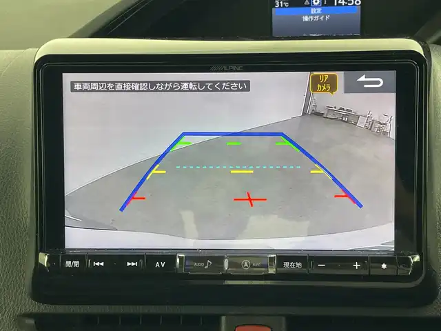 トヨタ エスクァイア Gi 群馬県 2019(令1)年 7万km ホワイトパールクリスタルシャイン アルパイン９型ナビ　１０．１型後席モニター　衝突被害軽減ブレーキ　レーンアシスト　クルーズコントロール　両側電動スライドドア　シートヒーター　ドラレコ　ＥＴＣ　ＬＥＤライト　オートハイビーム　禁煙車