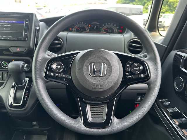 ホンダ Ｎ ＢＯＸ カスタム L 大阪府 2021(令3)年 2.5万km プラチナホワイトパール 純正ナビ(BT/CD/USB)/バックカメラ/衝突被害軽減システム/レーンキープアシスト/コーナーセンサー/オートライト/オートマチックハイビーム/レーダークルーズコントロール/純正アルミホイール/純正フロアマット/シートヒーター/ドライブレコーダー/ビルトインETC/両側パワースライドドア/シーケンシャルウインカー/電動格納ミラー/ドアバイザー/LEDヘッドライト/スマートキー×2