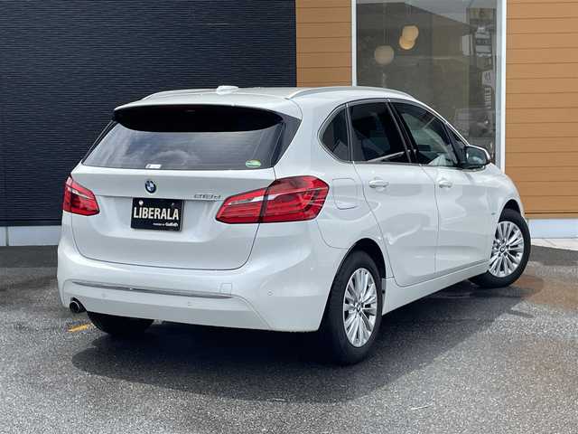 ＢＭＷ ２１８ｄ アクティブツアラー ラグジュアリー 栃木県 2018(平30)年 4.6万km ミネラルホワイト ヘッドアップディスプレイ/インテリジェントセーフティ/コンフォートアクセス/パークディスタンスコントロール/アクティブクルーズコントロール/黒革シート/パワーシート /シートヒーター /社外TVチューナー/ナビ/バックカメラ/ミラーETC/ドライブレコーダー/パワーテールゲート/LEDヘッドライト/オートライト