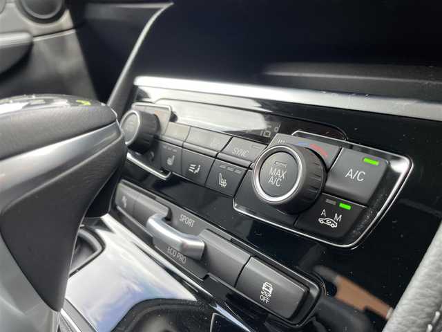 ＢＭＷ ２１８ｄ アクティブツアラー ラグジュアリー 栃木県 2018(平30)年 4.6万km ミネラルホワイト ヘッドアップディスプレイ/インテリジェントセーフティ/コンフォートアクセス/パークディスタンスコントロール/アクティブクルーズコントロール/黒革シート/パワーシート /シートヒーター /社外TVチューナー/ナビ/バックカメラ/ミラーETC/ドライブレコーダー/パワーテールゲート/LEDヘッドライト/オートライト