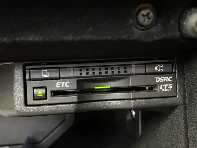 レクサス ＩＳ 300h Fスポーツ 埼玉県 2013(平25)年 3.1万km ソニックチタニウム 純正ナビ　バックカメラ　ＢＳＭ　茶レザーシート　ビルトインＥＴＣ　前後ドラレコ　レーダークルーズコントロール　メモリシート　シートヒーター　ベンチレーション　パドルシフト　ＬＥＤヘッドライト　地デジ