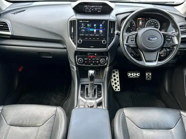 スバル レヴォーグ 1．6GT アイサイト Sスタイル 群馬県 2015(平27)年 12万km クリスタルブラックシリカ 社外SDナビ（AVIC-RZ09）/ターボ/4WD/バックカメラ/パワーシート（D席のみ）/クルーズコントロール/レーンキープアシスト/ダウンヒルアシストコントロール/衝突被害軽減ブレーキ/LEDヘッドライト/オートライト/フルセグTV/Bluetoothオーディオ/USB入力端子/純正フロアマット/純正18インチAW/革巻きステアリング/パドルシフト/アイドリングストップ/スマートキー/社外ETC/保証書/取扱説明書/スペアキー1本