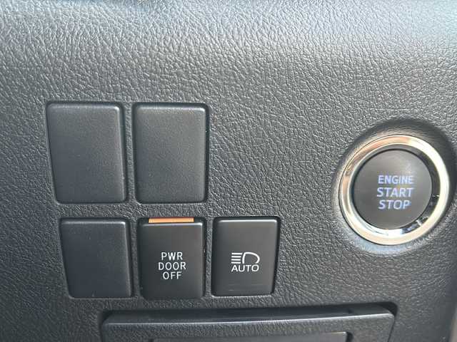 トヨタ アルファード S タイプゴールド 埼玉県 2020(令2)年 3.4万km ホワイトパールクリスタルシャイン 1オーナー/純正ナビ/AM/FM/TV/BT/USB/ETC/前後ドラレコ/追従クルコン/TRC/レーンアシスト/衝突軽減B/両側パワースライドドア/バックカメラ/オットマン/保証者/取説