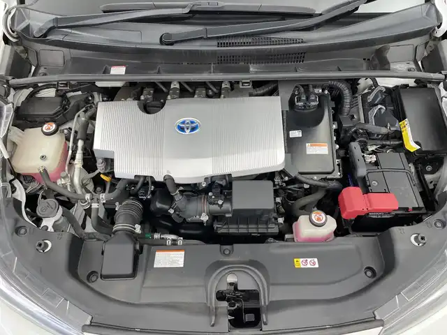 トヨタ プリウス S 三重県 2020(令2)年 5.2万km ホワイトパールクリスタルシャイン /禁煙車//モデリスタ15インチAW//LEDヘッドライト//バックカメラ//純正SDナビ//トヨタセーフティセンス//レーダークルーズ//プリクラッシュセーフティ//クリアランスソナー//パーキングサポートブレーキ//スマートキープッシュスタート//ふらつき検知機能//前後ドライブレコーダー//ステアリングスイッチ//ビルトインETC//ドライブモード切替//EVモード