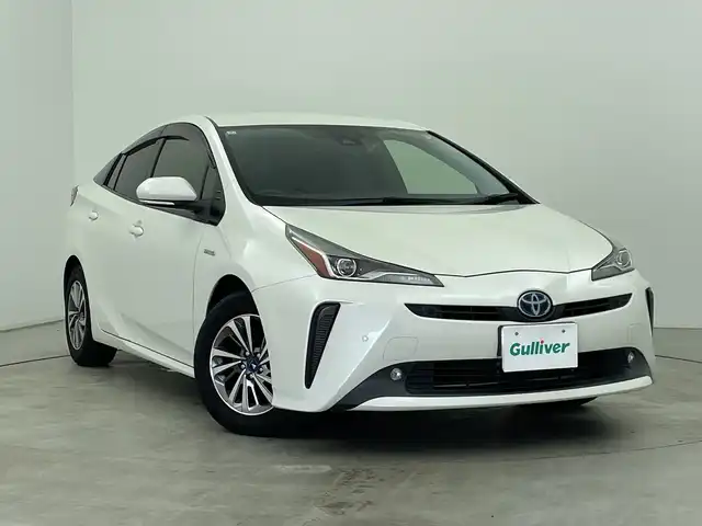 トヨタ プリウス S 三重県 2020(令2)年 5.2万km ホワイトパールクリスタルシャイン /禁煙車//モデリスタ15インチAW//LEDヘッドライト//バックカメラ//純正SDナビ//トヨタセーフティセンス//レーダークルーズ//プリクラッシュセーフティ//クリアランスソナー//パーキングサポートブレーキ//スマートキープッシュスタート//ふらつき検知機能//前後ドライブレコーダー//ステアリングスイッチ//ビルトインETC//ドライブモード切替//EVモード