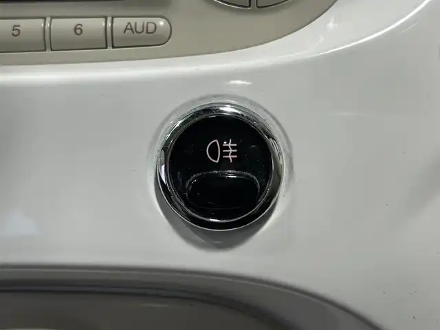 フィアット ５００ 1．2 8V ラウンジ 岐阜県 2008(平20)年 6.3万km ベージュ ガラスルーフ　/純正ホイール　/ETC　/ユピテル製ナビドラレコ機能付きTV　/純正オーディオ（CD・DVD・ラジオ）　/純正フロアマット　/リアフォグランプ　/パワーウィンドウ　/リモコンキー　/取扱説明書　/保証書　/ナビ取扱説明書