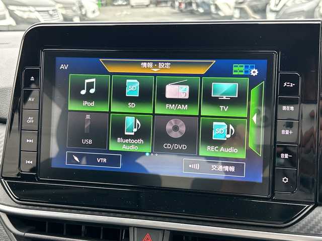 日産 ノート X 千葉県 2022(令4)年 2.9万km ピュアホワイトパール ナビ　アラウンドビューモニター　ＴＶ　Ｂｔ　ＵＳＢ　ＥＴＣ　前方ドラレコ　デジタルルームミラー　前後コーナーセンサー　衝突軽減システム　スマートキー　電動格納ミラー　フォグライト　ＬＥＤライト