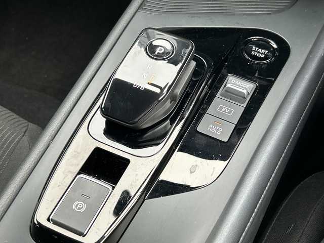 日産 ノート X 千葉県 2022(令4)年 2.9万km ピュアホワイトパール ナビ　アラウンドビューモニター　ＴＶ　Ｂｔ　ＵＳＢ　ＥＴＣ　前方ドラレコ　デジタルルームミラー　前後コーナーセンサー　衝突軽減システム　スマートキー　電動格納ミラー　フォグライト　ＬＥＤライト