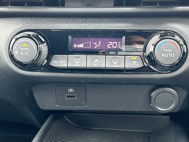 日産 ノート X 千葉県 2022(令4)年 2.9万km ピュアホワイトパール ナビ　アラウンドビューモニター　ＴＶ　Ｂｔ　ＵＳＢ　ＥＴＣ　前方ドラレコ　デジタルルームミラー　前後コーナーセンサー　衝突軽減システム　スマートキー　電動格納ミラー　フォグライト　ＬＥＤライト