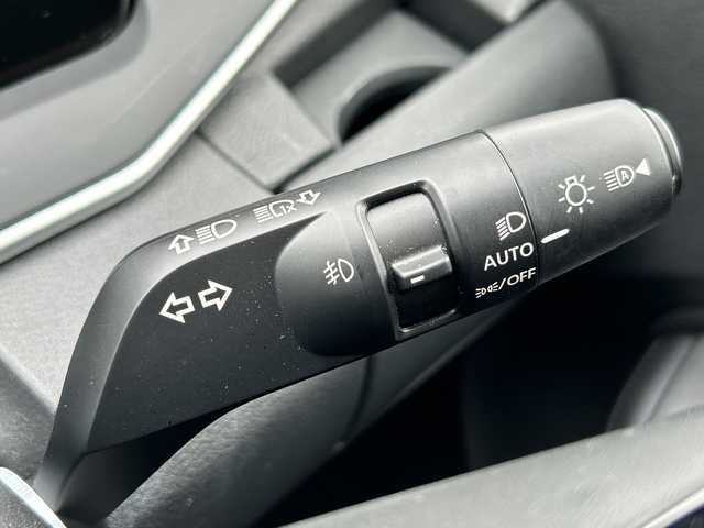 日産 ノート X 千葉県 2022(令4)年 2.9万km ピュアホワイトパール ナビ　アラウンドビューモニター　ＴＶ　Ｂｔ　ＵＳＢ　ＥＴＣ　前方ドラレコ　デジタルルームミラー　前後コーナーセンサー　衝突軽減システム　スマートキー　電動格納ミラー　フォグライト　ＬＥＤライト
