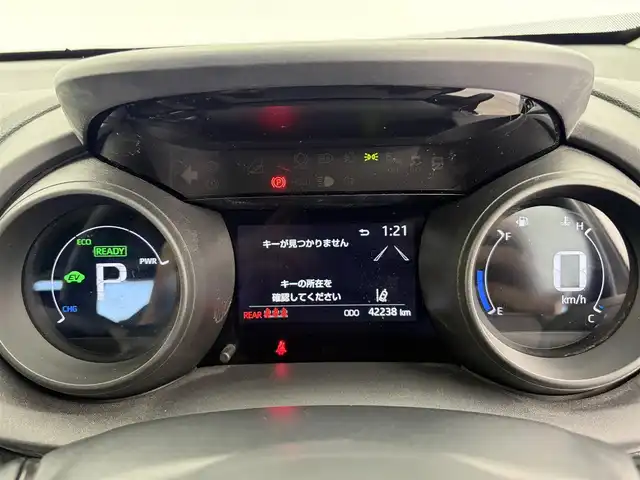 トヨタ ヤリスクロス ハイブリッド G 愛知県 2022(令4)年 4.3万km ブラックM 純正8.8インチディスプレイオーディオナビ/・フルセグTV/・Bluetooth/・AppleCarPlay/・AndroidAuto/・Miracast/・AM/FM/・USB/パノラミックビューモニター/・トヨタセーフティセンス/・プリクラッシュセーフティ/・レーダークルーズコントロール/・レーントレーシングアシスト/・オートマチックハイビーム/前方ドライブレコーダー/純正16インチアルミホイール/LEDヘッドライト/オートライト/ETC2.0/スマートキー