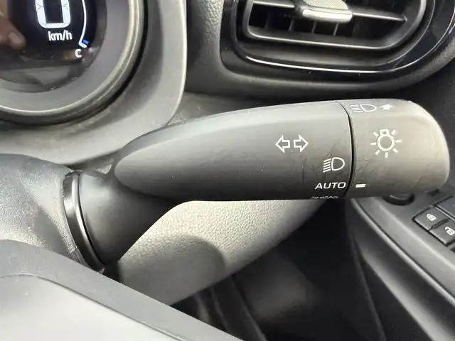 トヨタ ヤリスクロス ハイブリッド G 愛知県 2022(令4)年 4.3万km ブラックM 純正8.8インチディスプレイオーディオナビ/・フルセグTV/・Bluetooth/・AppleCarPlay/・AndroidAuto/・Miracast/・AM/FM/・USB/パノラミックビューモニター/・トヨタセーフティセンス/・プリクラッシュセーフティ/・レーダークルーズコントロール/・レーントレーシングアシスト/・オートマチックハイビーム/前方ドライブレコーダー/純正16インチアルミホイール/LEDヘッドライト/オートライト/ETC2.0/スマートキー