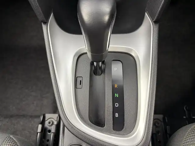 トヨタ ヤリスクロス ハイブリッド G 愛知県 2022(令4)年 4.3万km ブラックM 純正8.8インチディスプレイオーディオナビ/・フルセグTV/・Bluetooth/・AppleCarPlay/・AndroidAuto/・Miracast/・AM/FM/・USB/パノラミックビューモニター/・トヨタセーフティセンス/・プリクラッシュセーフティ/・レーダークルーズコントロール/・レーントレーシングアシスト/・オートマチックハイビーム/前方ドライブレコーダー/純正16インチアルミホイール/LEDヘッドライト/オートライト/ETC2.0/スマートキー