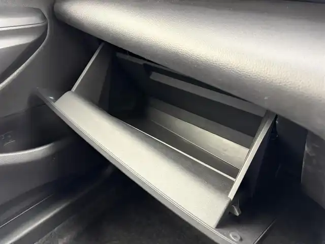 トヨタ ヤリスクロス ハイブリッド G 愛知県 2022(令4)年 4.3万km ブラックM 純正8.8インチディスプレイオーディオナビ/・フルセグTV/・Bluetooth/・AppleCarPlay/・AndroidAuto/・Miracast/・AM/FM/・USB/パノラミックビューモニター/・トヨタセーフティセンス/・プリクラッシュセーフティ/・レーダークルーズコントロール/・レーントレーシングアシスト/・オートマチックハイビーム/前方ドライブレコーダー/純正16インチアルミホイール/LEDヘッドライト/オートライト/ETC2.0/スマートキー