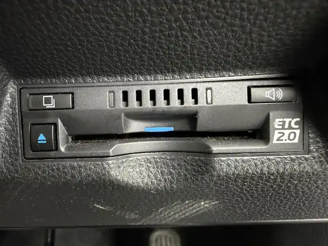 トヨタ ヤリスクロス ハイブリッド G 愛知県 2022(令4)年 4.3万km ブラックM 純正8.8インチディスプレイオーディオナビ/・フルセグTV/・Bluetooth/・AppleCarPlay/・AndroidAuto/・Miracast/・AM/FM/・USB/パノラミックビューモニター/・トヨタセーフティセンス/・プリクラッシュセーフティ/・レーダークルーズコントロール/・レーントレーシングアシスト/・オートマチックハイビーム/前方ドライブレコーダー/純正16インチアルミホイール/LEDヘッドライト/オートライト/ETC2.0/スマートキー