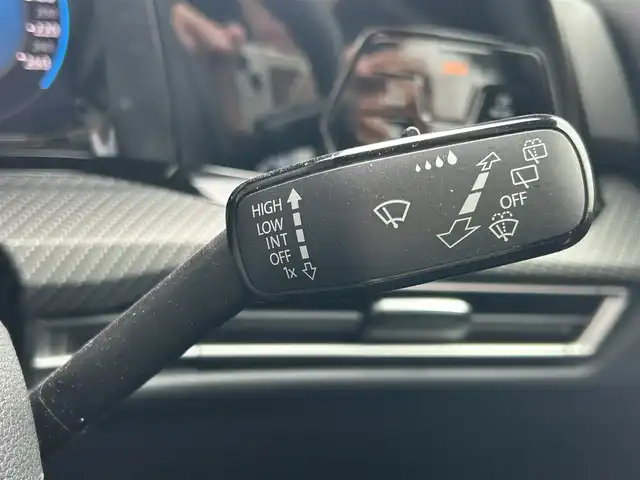 フォルクスワーゲン ＶＷ ゴルフ ヴァリアント TDI Rライン 高知県 2023(令5)年 3.4万km グレー ワンオーナー/バックカメラ/フルセグテレビ/横滑り防止/シートヒーター/ETC2.0/パドルシフト/パワーバックドア/パドルシフト/クルーズコントロール/オートライト/保証書/取り扱い説明書/スマートキー