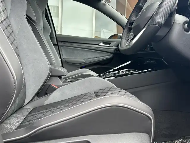 フォルクスワーゲン ＶＷ ゴルフ ヴァリアント TDI Rライン 高知県 2023(令5)年 3.4万km グレー ワンオーナー/バックカメラ/フルセグテレビ/横滑り防止/シートヒーター/ETC2.0/パドルシフト/パワーバックドア/パドルシフト/クルーズコントロール/オートライト/保証書/取り扱い説明書/スマートキー