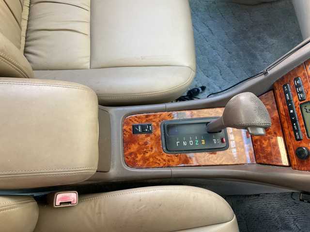 トヨタ ウィンダム コーチエディション 福岡県 2001(平13)年 10.9万km ホワイトパールクリスタルシャイン 純正ナビ/DISC/AM/FM/TAPE/ETC/電動格納ミラー/パワーシート（D)/ドラレコ付きルームミラー（前）