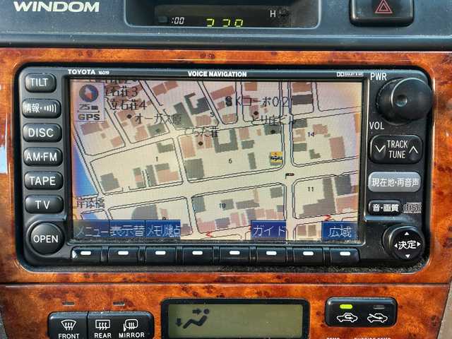 トヨタ ウィンダム コーチエディション 福岡県 2001(平13)年 10.9万km ホワイトパールクリスタルシャイン 純正ナビ/DISC/AM/FM/TAPE/ETC/電動格納ミラー/パワーシート（D)/ドラレコ付きルームミラー（前）