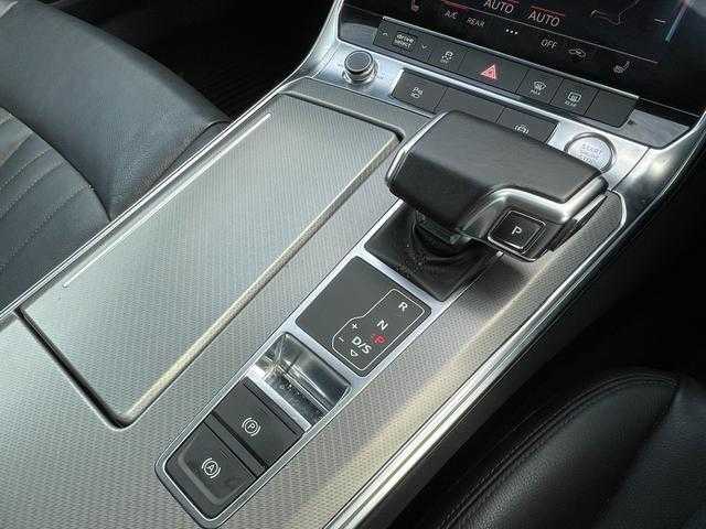 アウディ Ａ７ SB 55TFSIクワトロ デビューパッケージ 埼玉県 2019(平31)年 4.2万km デイトナグレーパールエフェクト アシスタンスＰＫＧ　/黒革シート　/ＢＡＮＧ＆ＯＬＵＦＳＥＮ　/純正ナビ　/３６０度カメラ　/フルセグＴＶ　/パワーバックドア　/ＡＣＣ　/ＢＳＭ　/ＬＫＡ　/シートヒーター　/パワーシート　/バーチャルコックピット　/ＥＴＣ