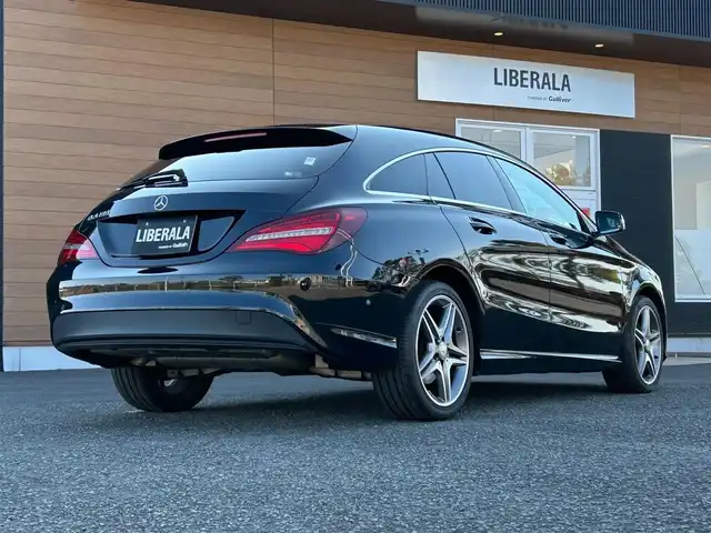 メルセデス・ベンツ ＣＬＡ１８０ Sブレイク　スポーツ 宮崎県 2017(平29)年 4.2万km コスモスブラック 純正ナビ/・CD/・DVD/・Bluetooth/・フルセグテレビ /バックカメラ/レーダーセーフティパッケージ/・アダプティブクルーズコントロール/・レーンキープアシスト/・ブラインドスポットモニター/ハーフレザーシート /・D席パワーシート /・D/N席シートヒーター /ETC/LEDヘッドライト/・オートライト